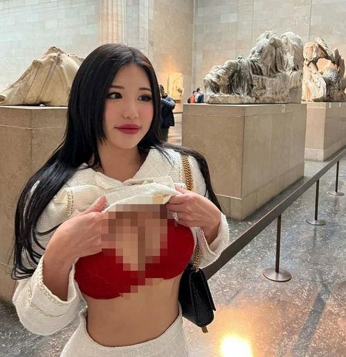 少女露胸微拍视频,少女露胸微拍视频引发热议