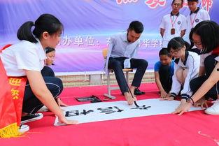 脚写字的视频,脚写字的独特魅力与技巧解析